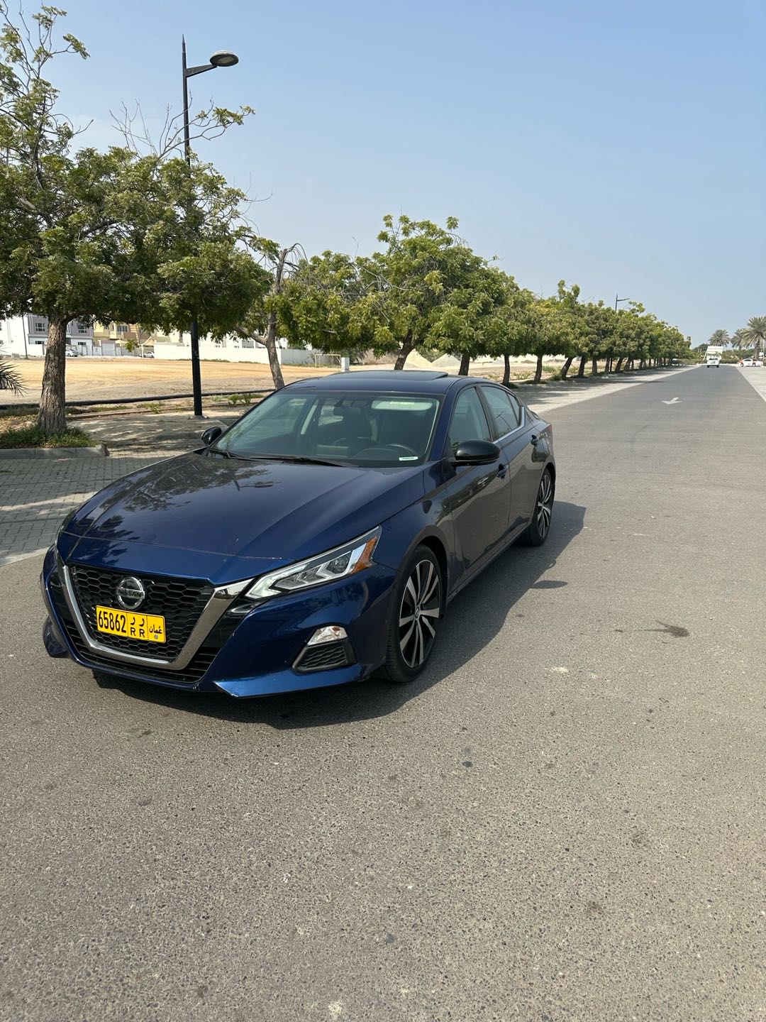 Car Image 2019 NISSAN ALTIMA SR