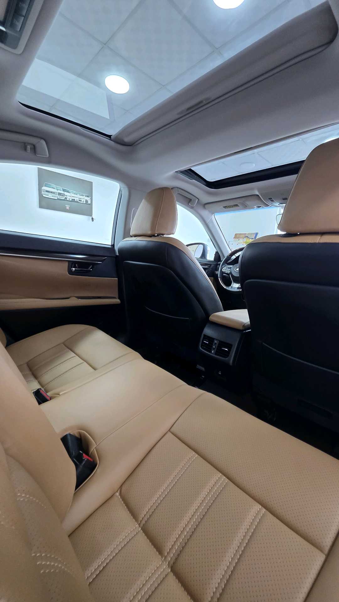 Car Image 2018 LEXUS ES 350