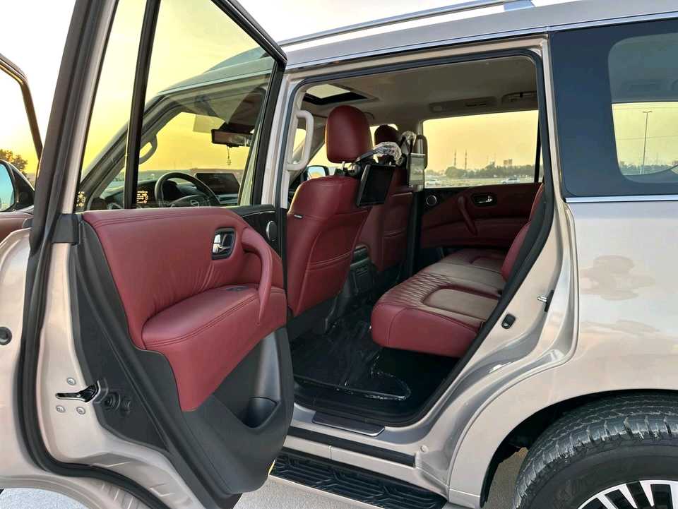 Car Image 2023 NISSAN PATROL Platinum