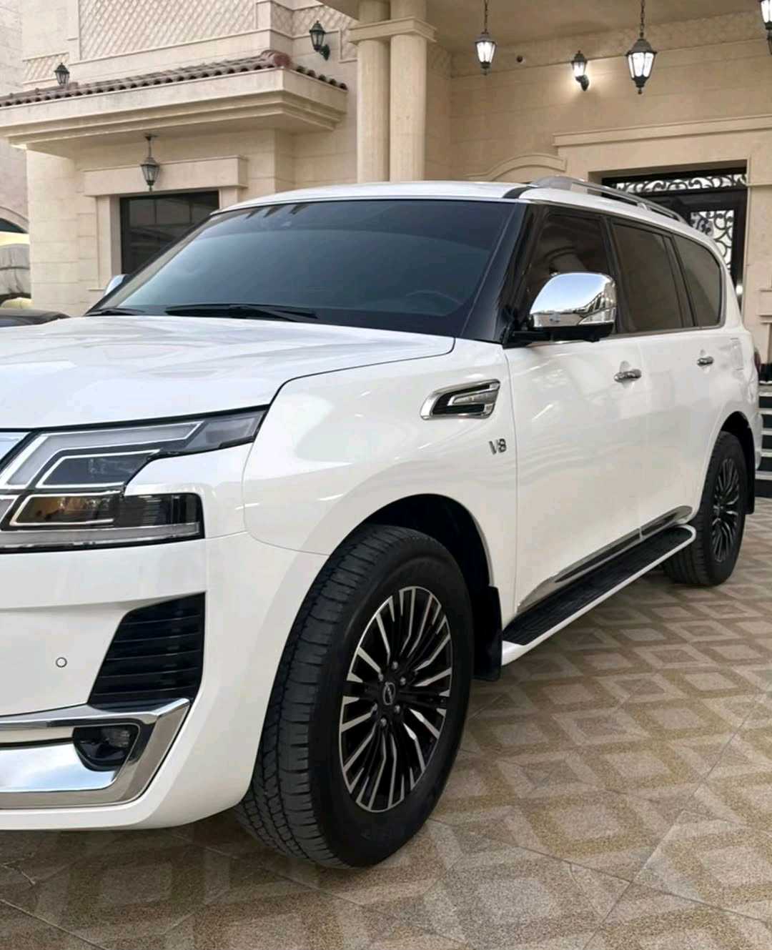 Car Image 2024 NISSAN PATROL Platinum