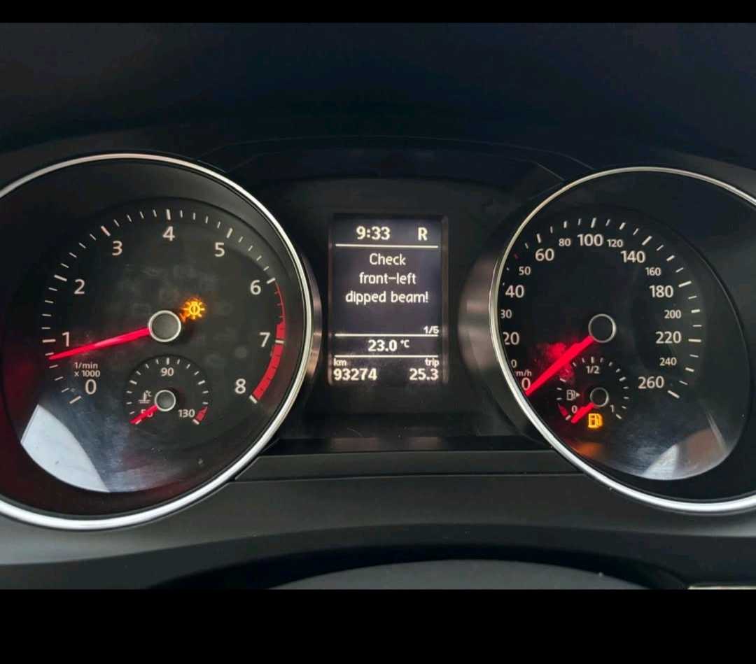 Car Image 2016 VOLKSWAGEN JETTA 