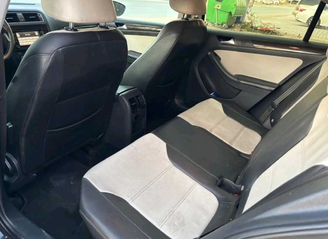 Car Image 2016 VOLKSWAGEN JETTA 