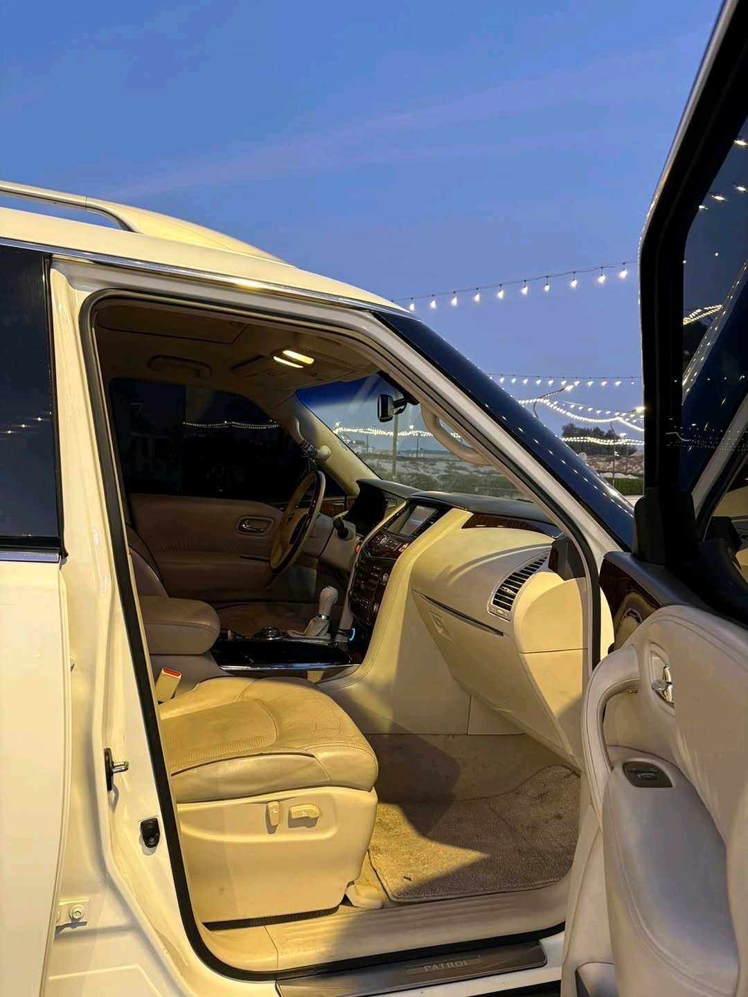 Car Image 2016 NISSAN PATROL Platinum