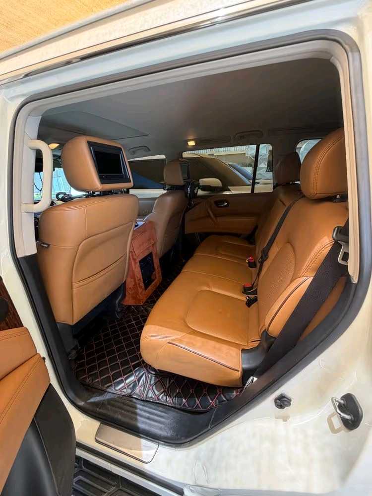 Car Image 2014 NISSAN PATROL Platinum