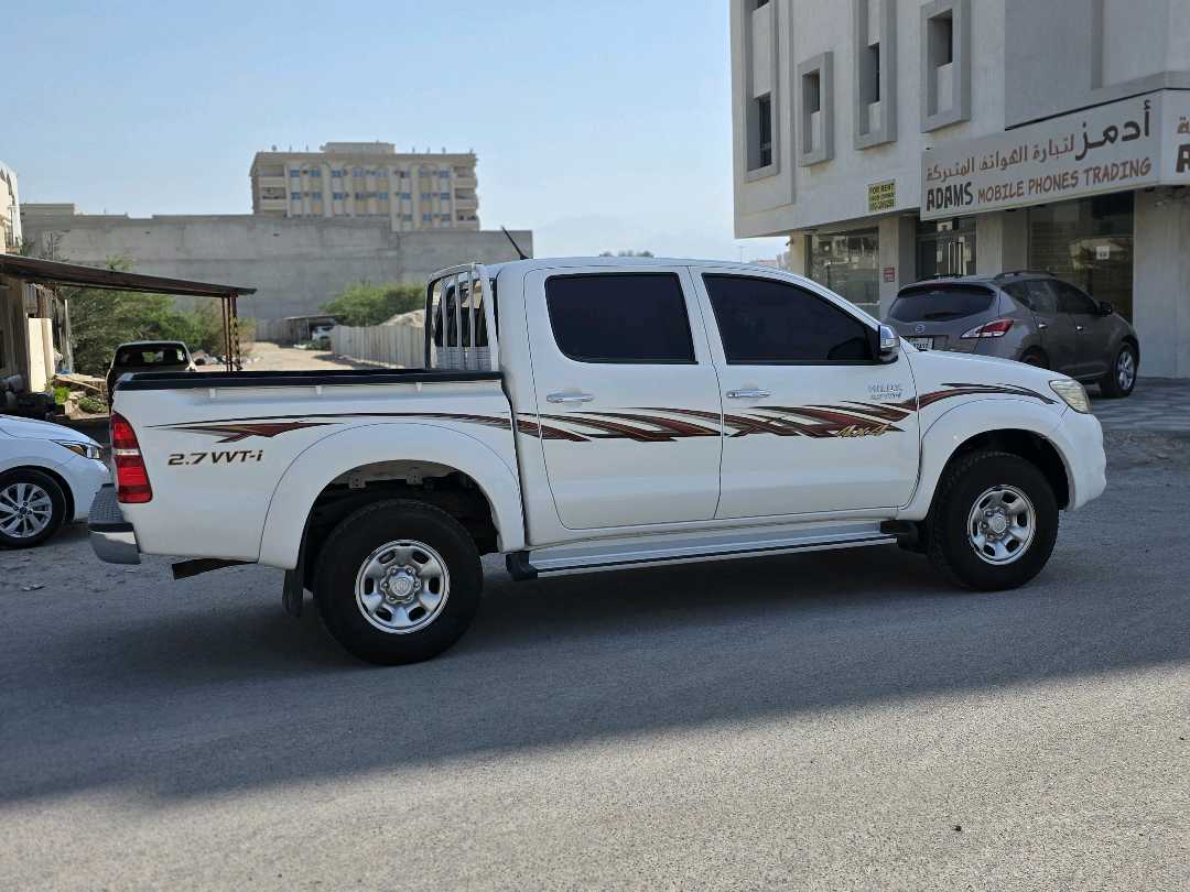 Car Image 2014 TOYOTA HILUX 2.7