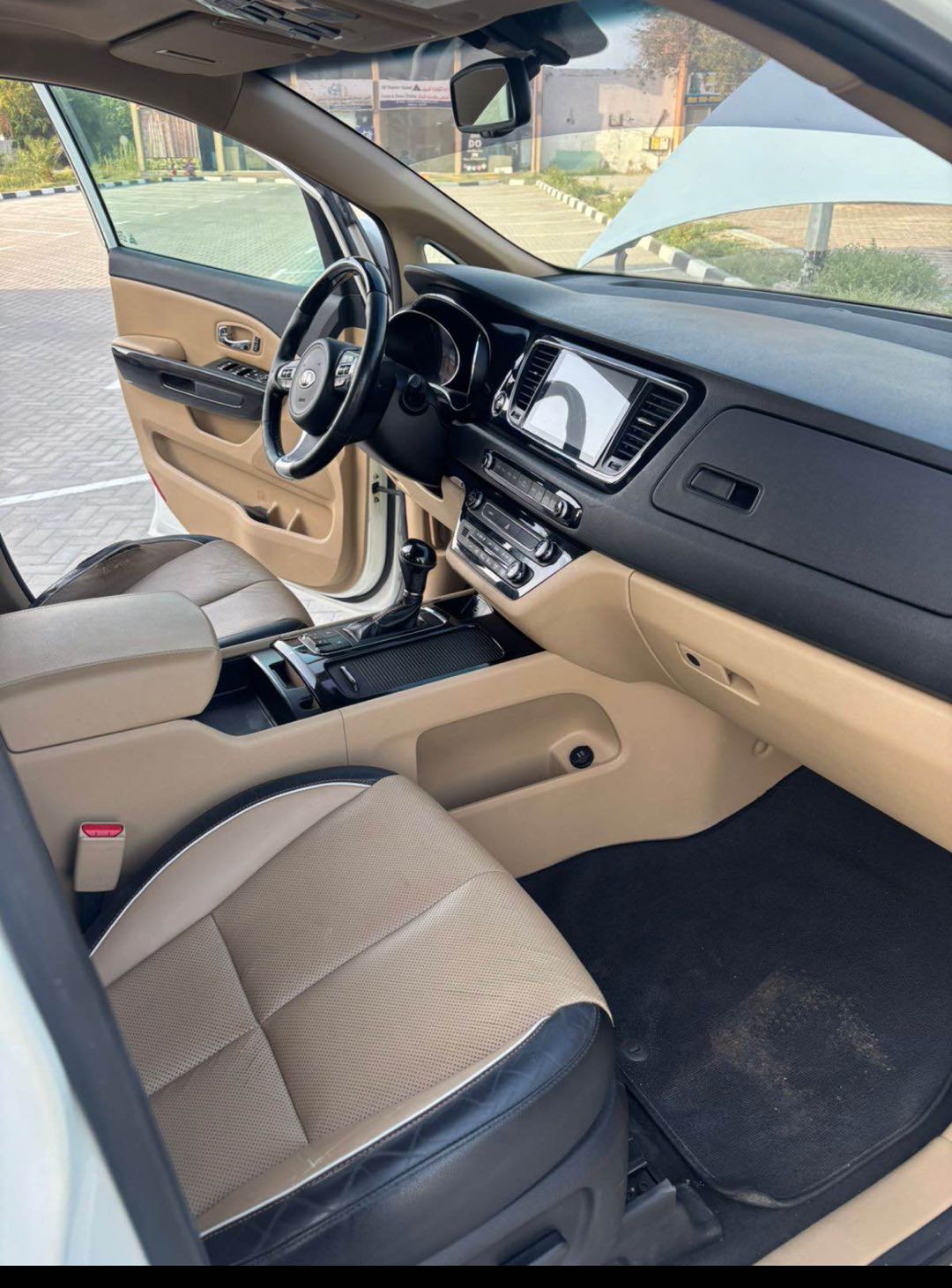 Car Image 2016 KIA CARNIVAL 