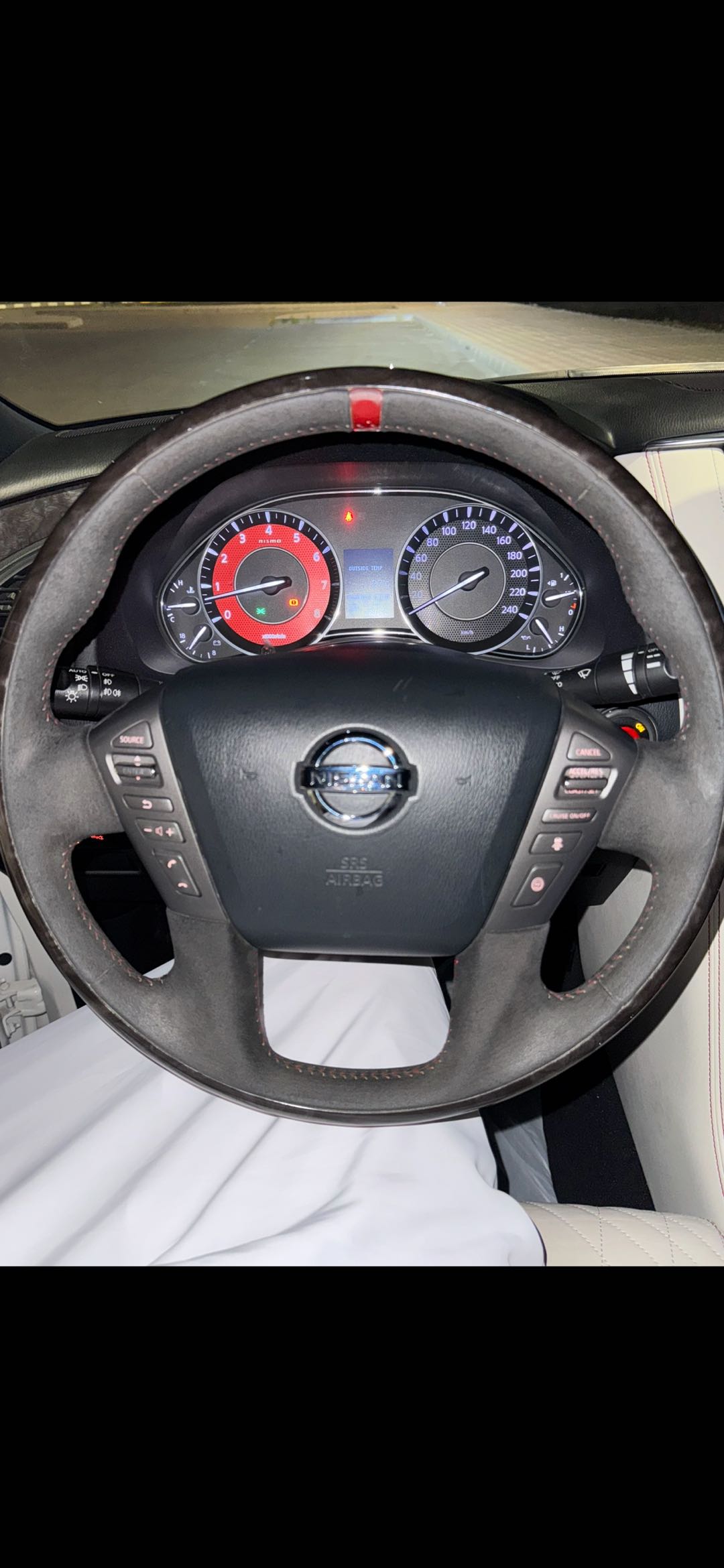Car Image 2017 NISSAN PATROL Nismo