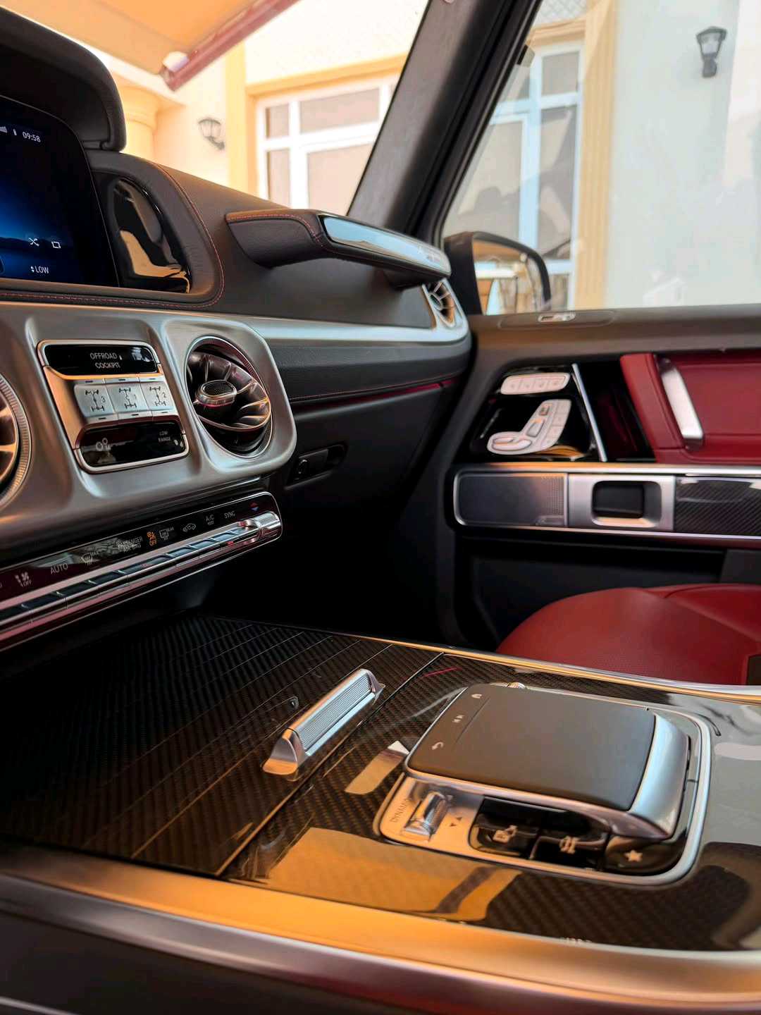 Car Image 2025 MERCEDES G CLASS 63