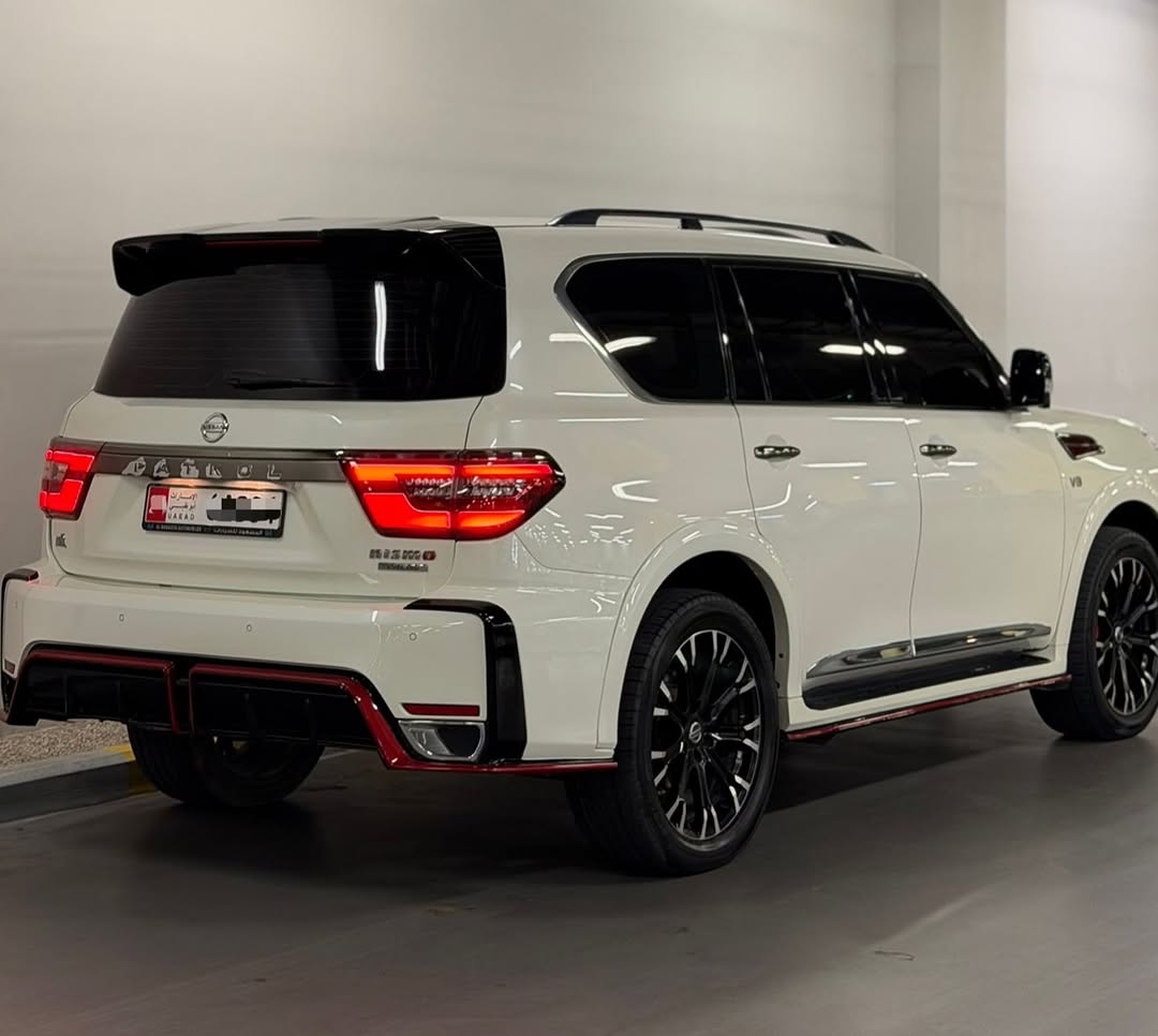 Car Image 2015 NISSAN PATROL LE