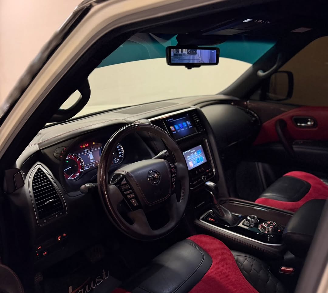 Car Image 2015 NISSAN PATROL LE