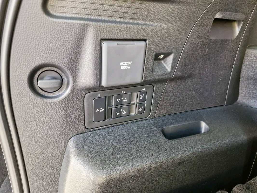 Car Image 2026 LEXUS LX 700 H