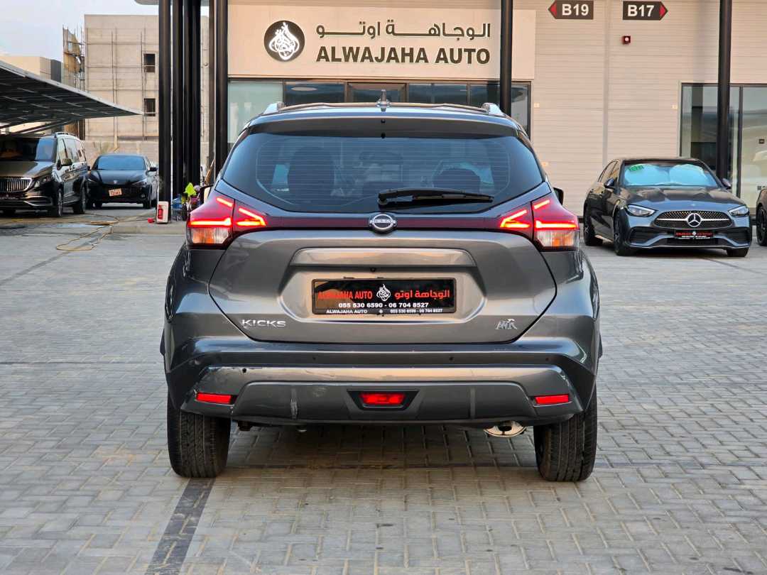 Car Image 2024 NISSAN KICKS 