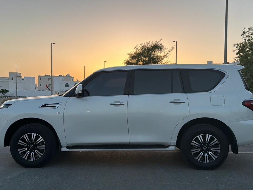 Car Image 2022 NISSAN PATROL LE