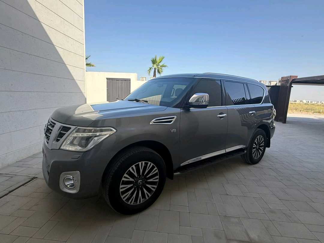 Car Image 2016 NISSAN PATROL SE