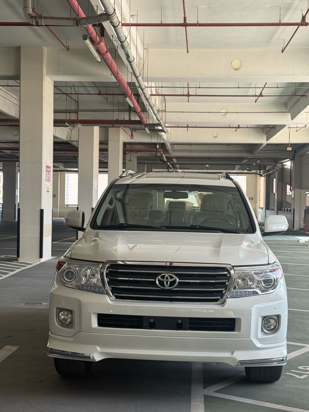 Car Image 2015 TOYOTA LAND CRUISER GX.R