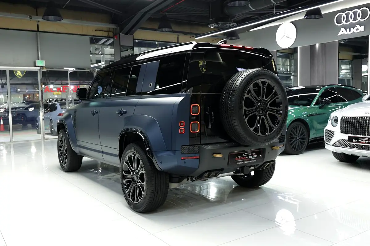Car Image 2026 LAND ROVER DEFENDER 110 OCTA