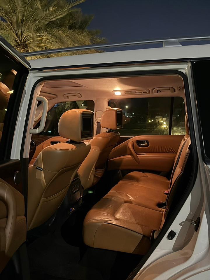 Car Image 2015 NISSAN PATROL Platinum