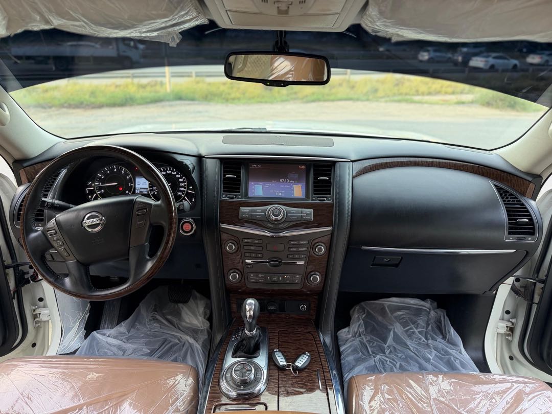 Car Image 2016 NISSAN PATROL Platinum