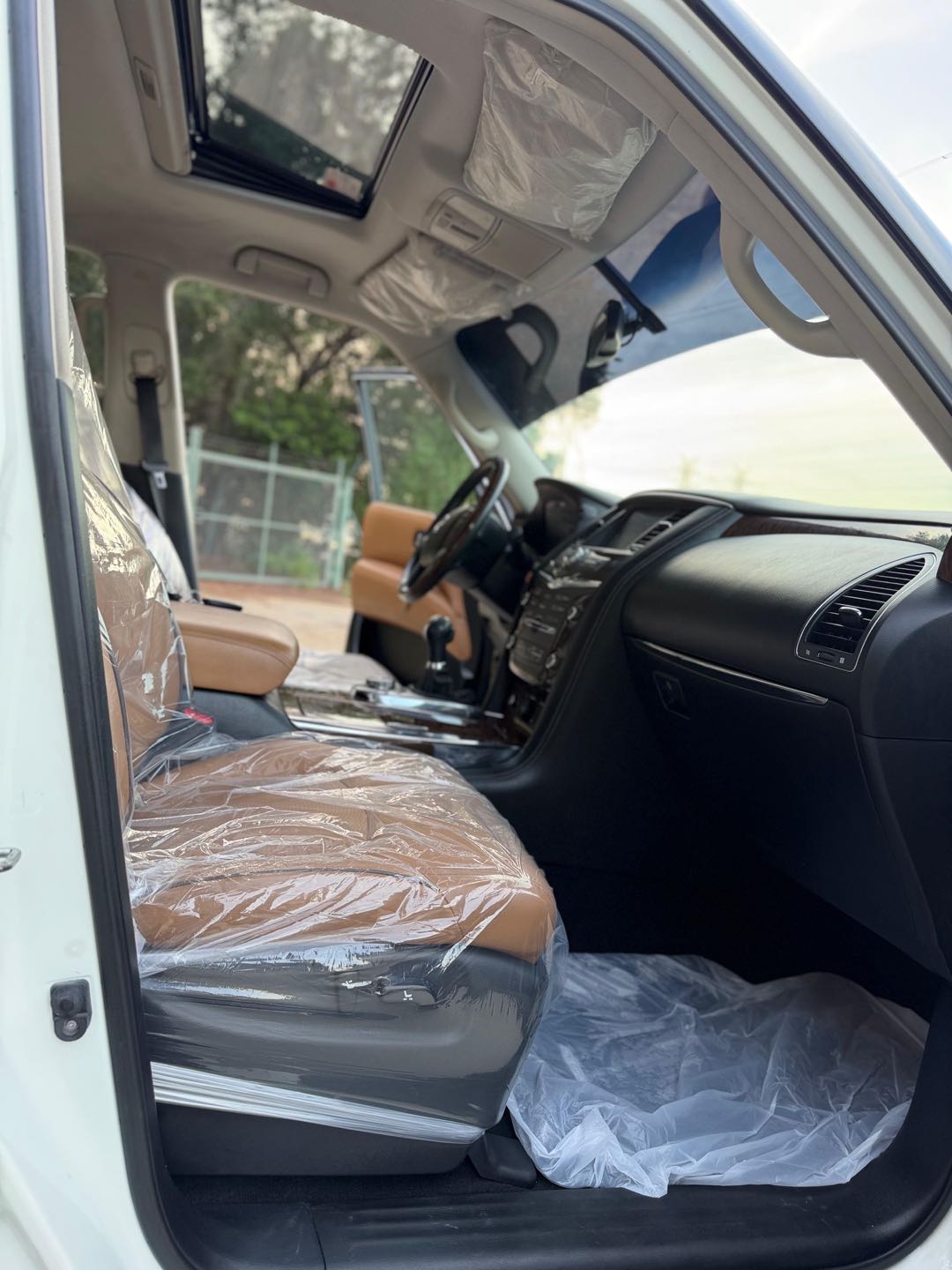Car Image 2016 NISSAN PATROL Platinum