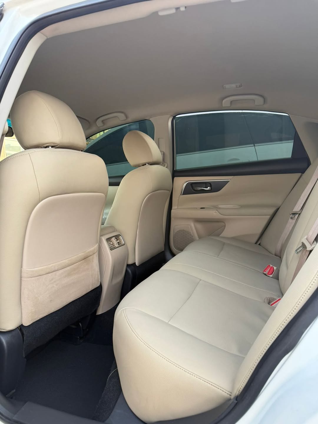 Car Image 2016 NISSAN ALTIMA SV