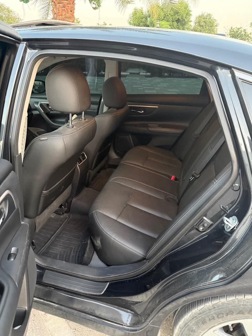 Car Image 2016 NISSAN ALTIMA SL