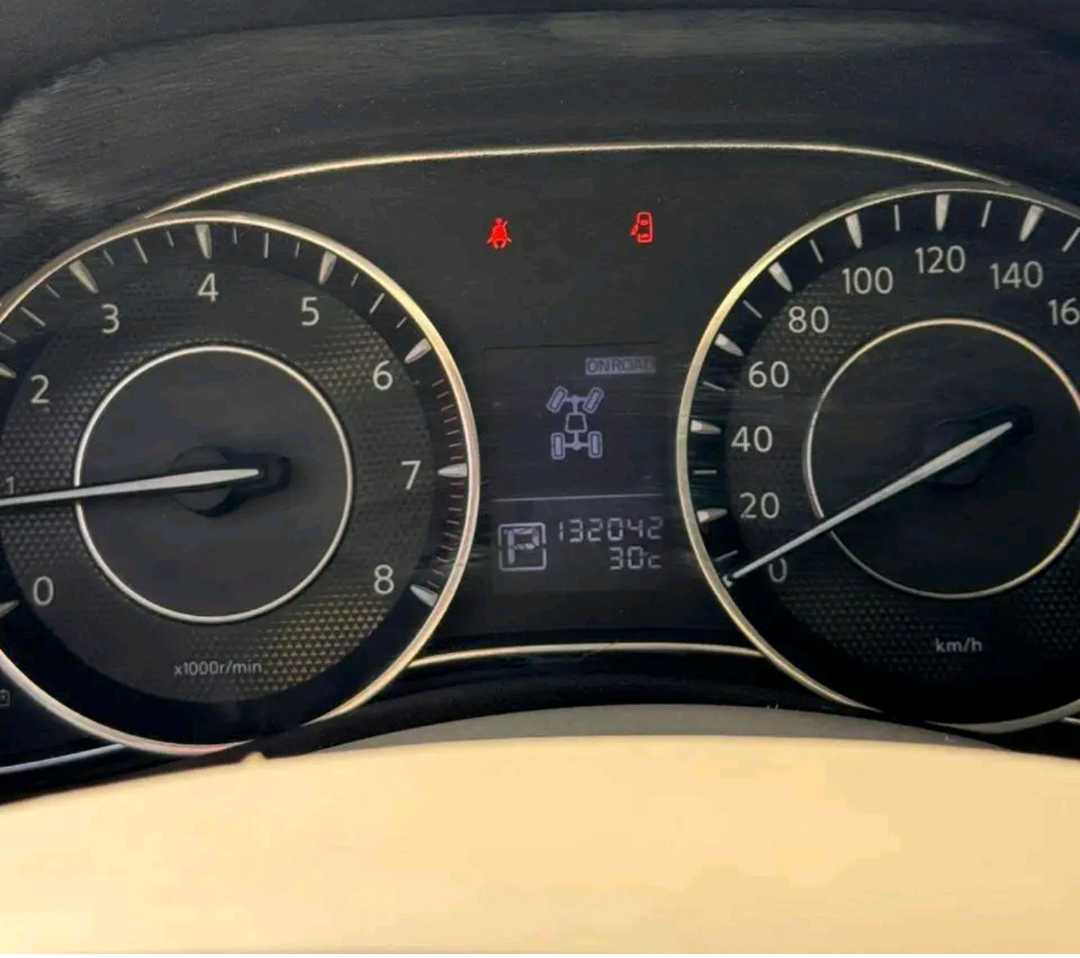 Car Image 2014 NISSAN PATROL 
