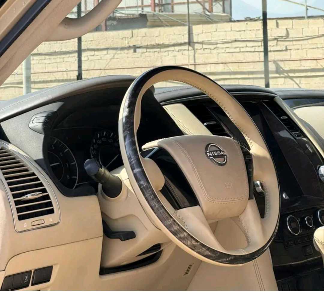 Car Image 2014 NISSAN PATROL 