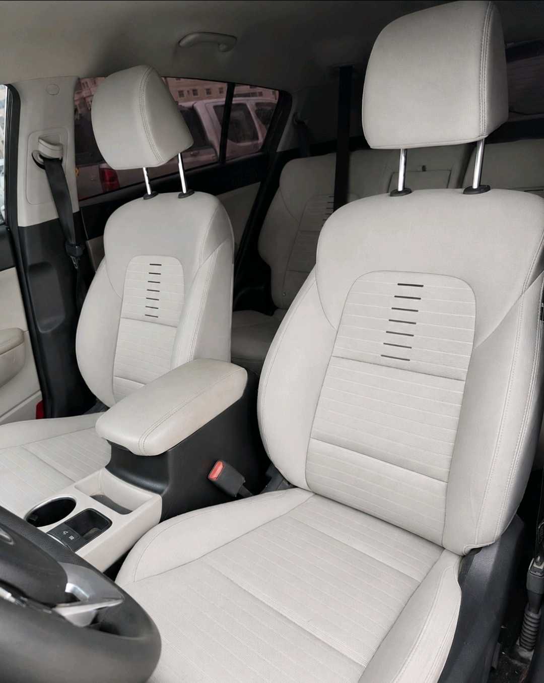 Car Image 2020 KIA SPORTAGE 
