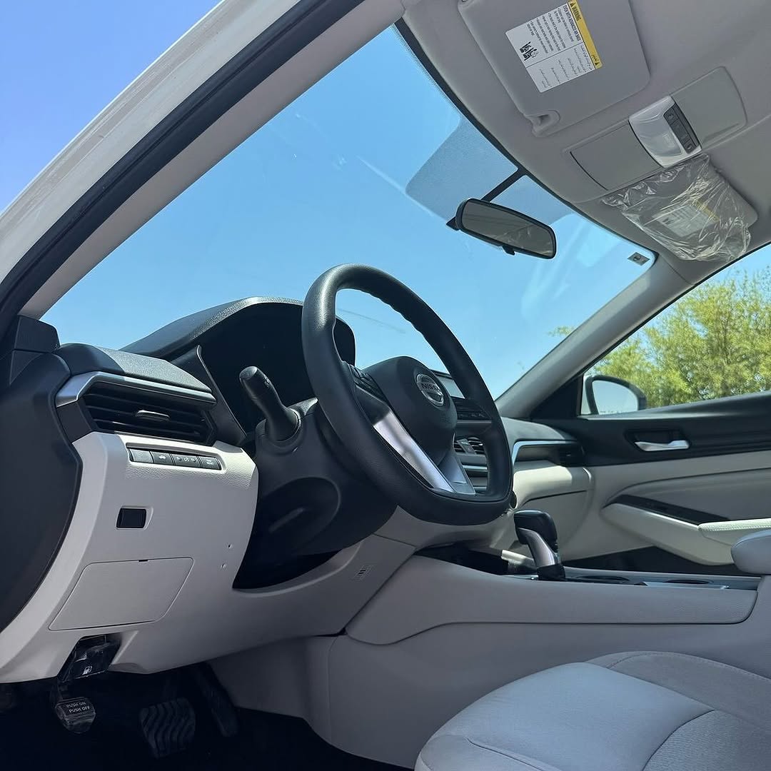 Car Image 2019 NISSAN ALTIMA S