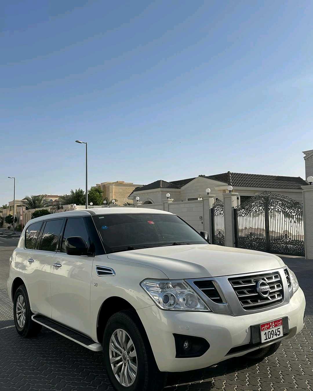 Car Image 2019 NISSAN PATROL LE