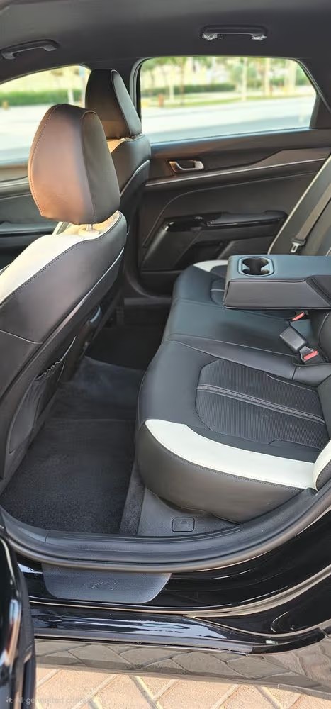 Car Image 2025 KIA K5 