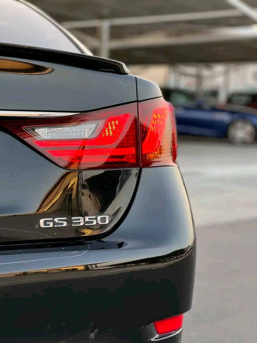Car Image 2015 LEXUS GS 350