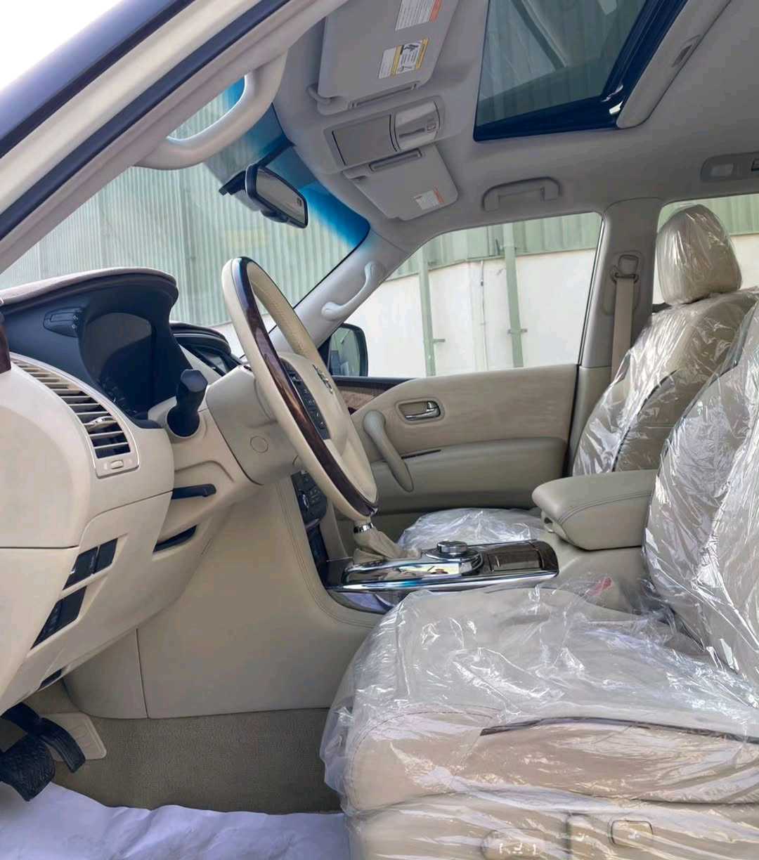 Car Image 2015 NISSAN PATROL SE