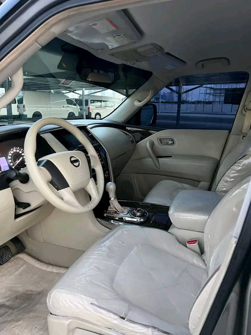 Car Image 2014 NISSAN PATROL Platinum