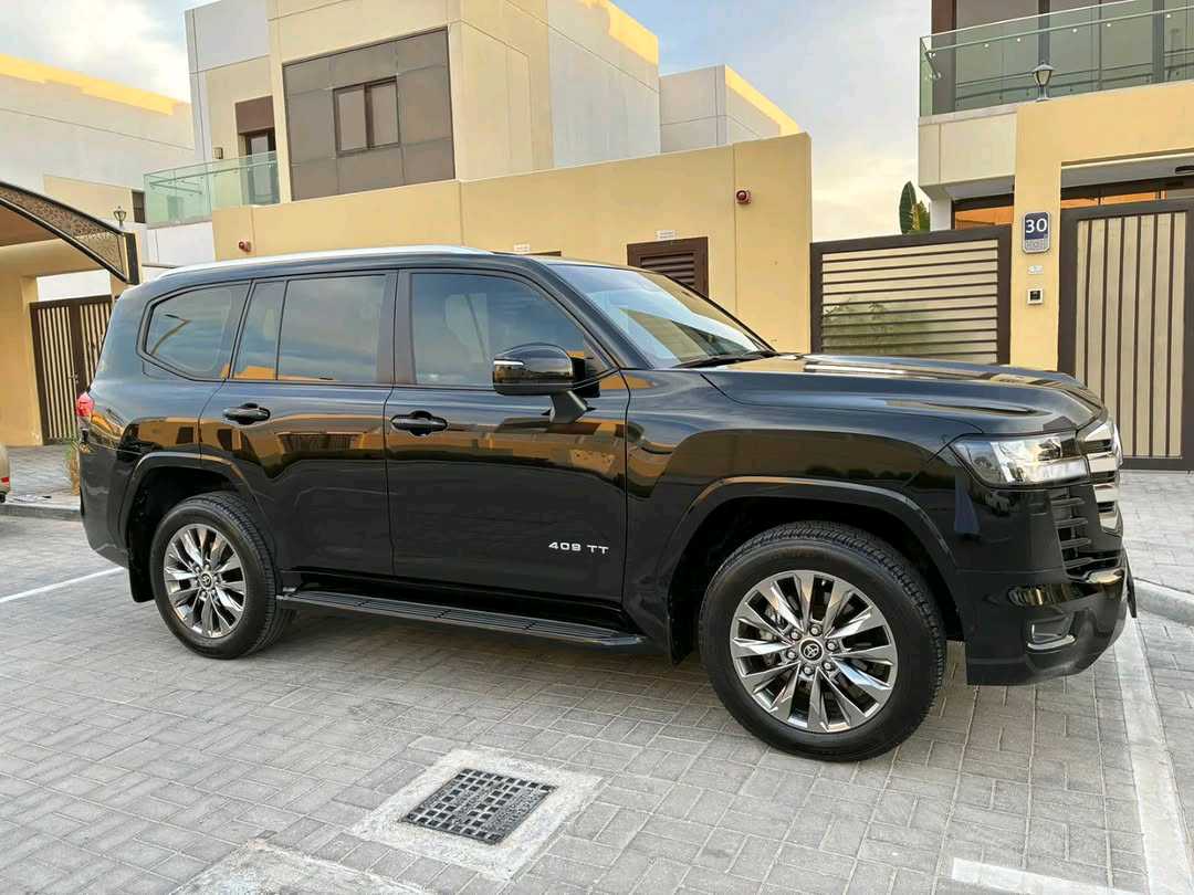 Car Image 2024 TOYOTA LAND CRUISER GX.R