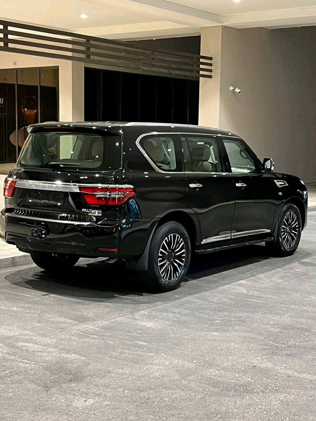 Car Image 2024 NISSAN PATROL Platinum