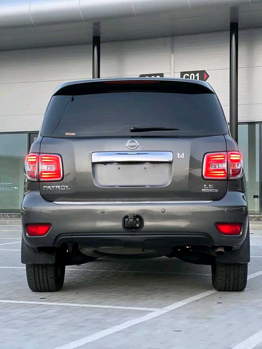 Car Image 2014 NISSAN PATROL LE
