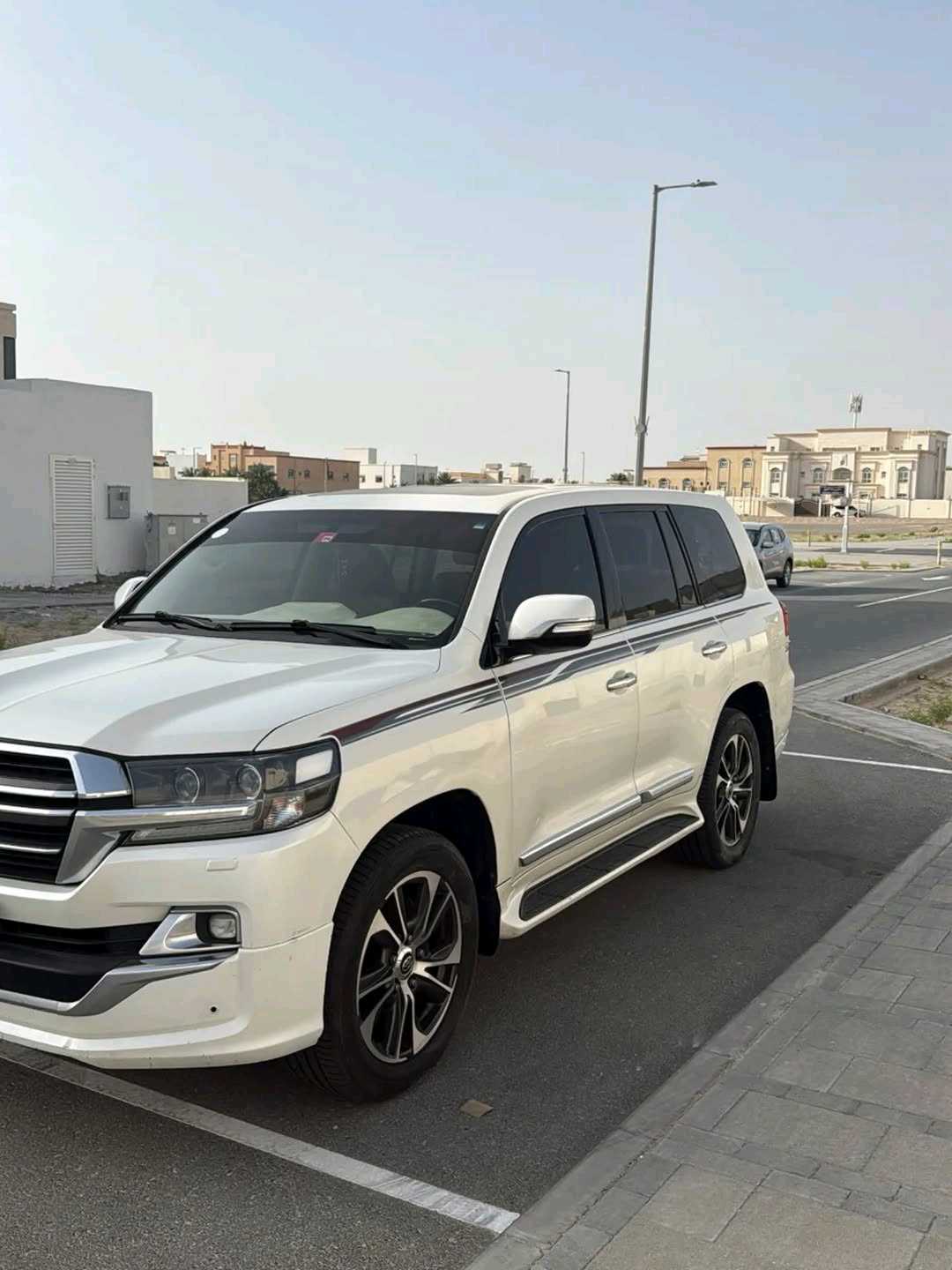 Car Image 2020 TOYOTA LAND CRUISER GX.R