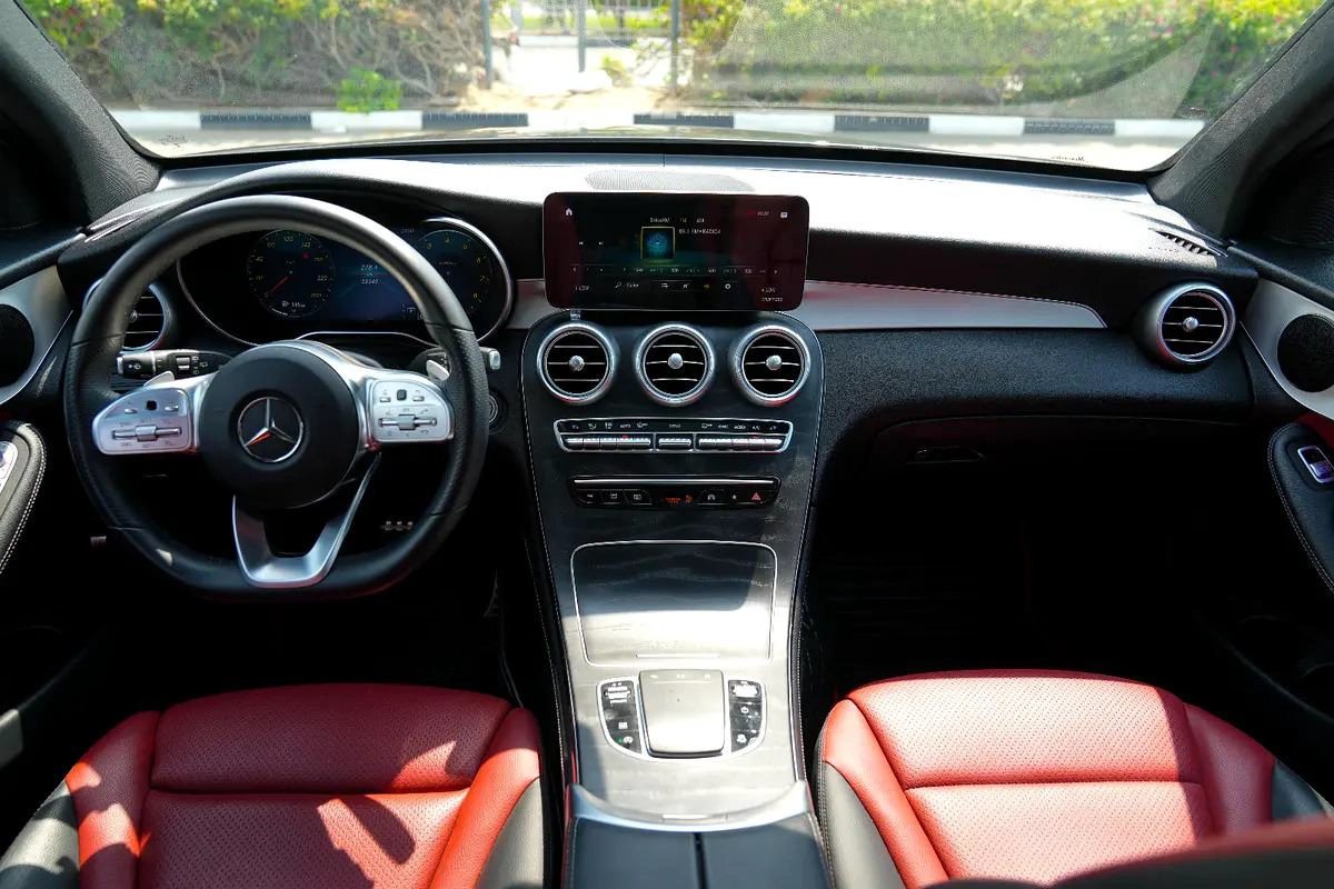 Car Image 2020 MERCEDES GLC CLASS 