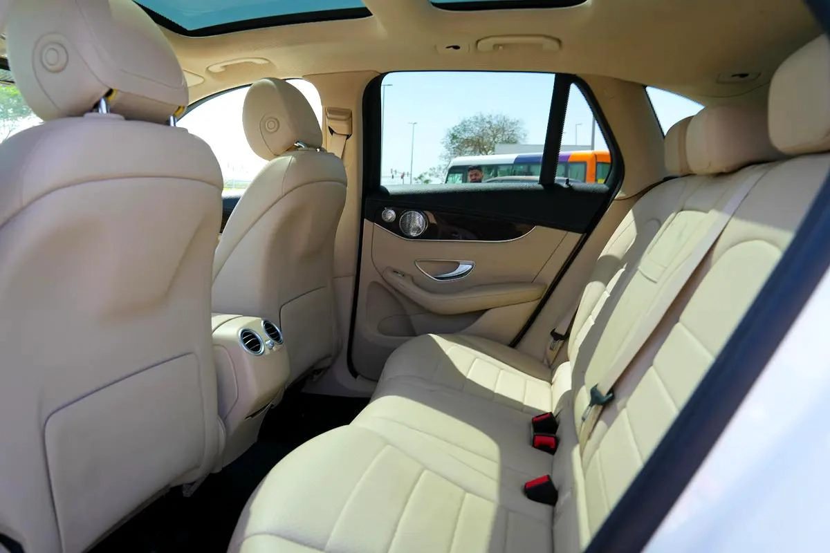 Car Image 2020 MERCEDES GLC CLASS 