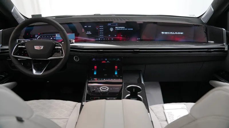 Car Image 2025 CADILLAC ESCALADE 