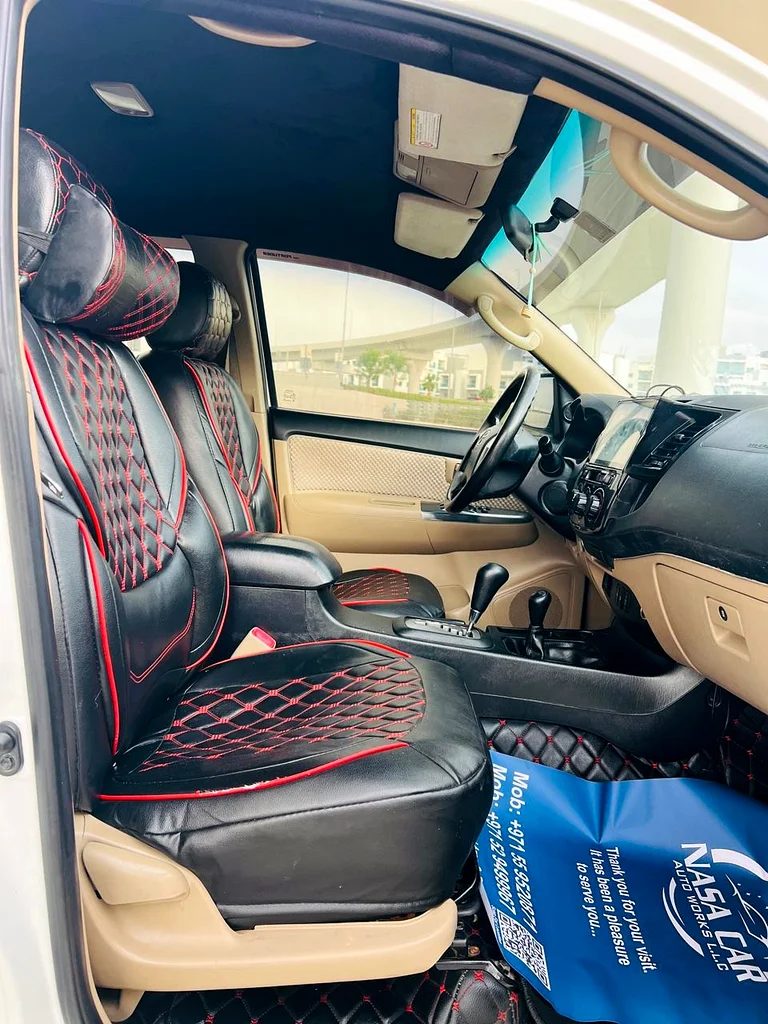 Car Image 2015 TOYOTA FORTUNER 