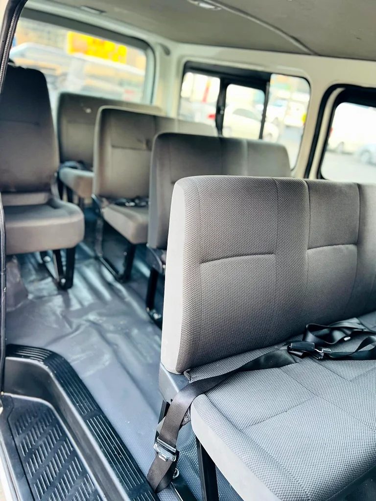 Car Image 2015 TOYOTA Hiace 