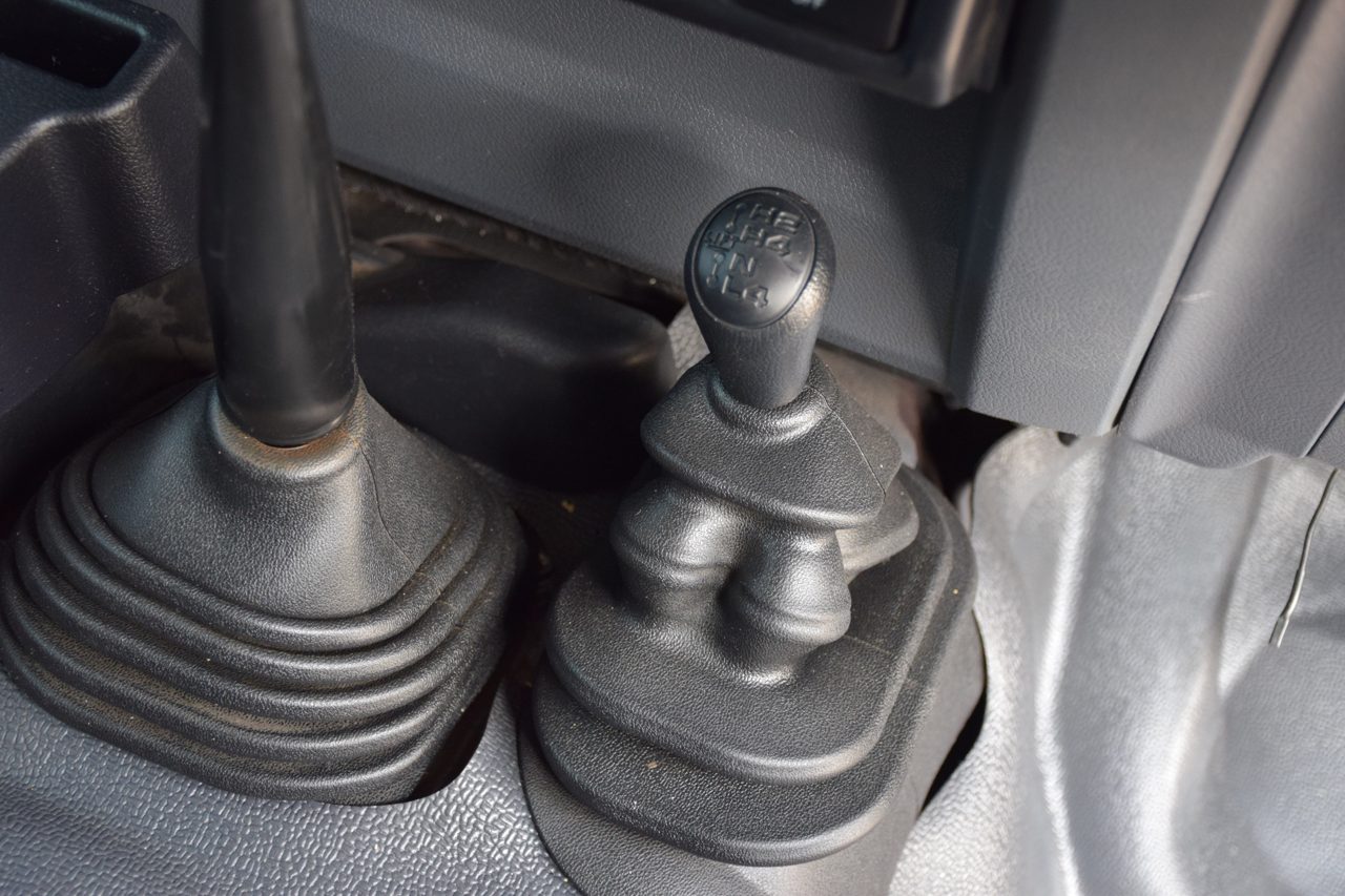 Car Image 2020 TOYOTA LAND CRUISER 