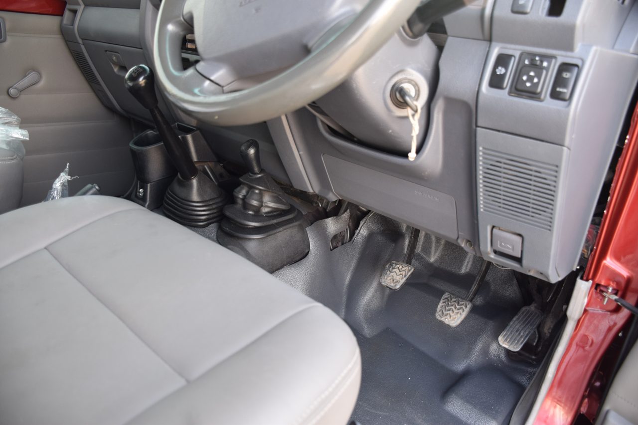 Car Image 2020 TOYOTA LAND CRUISER 