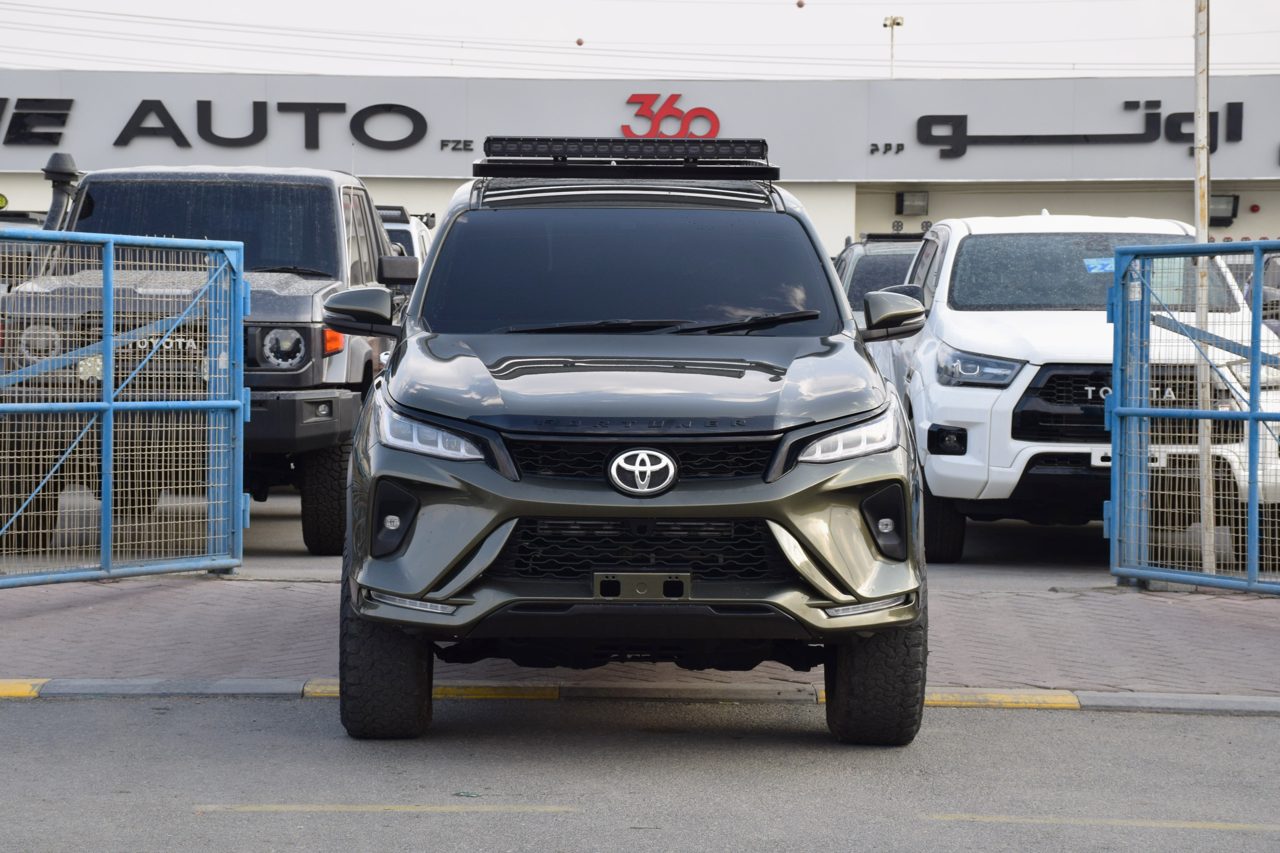 Car Image 2021 TOYOTA FORTUNER 