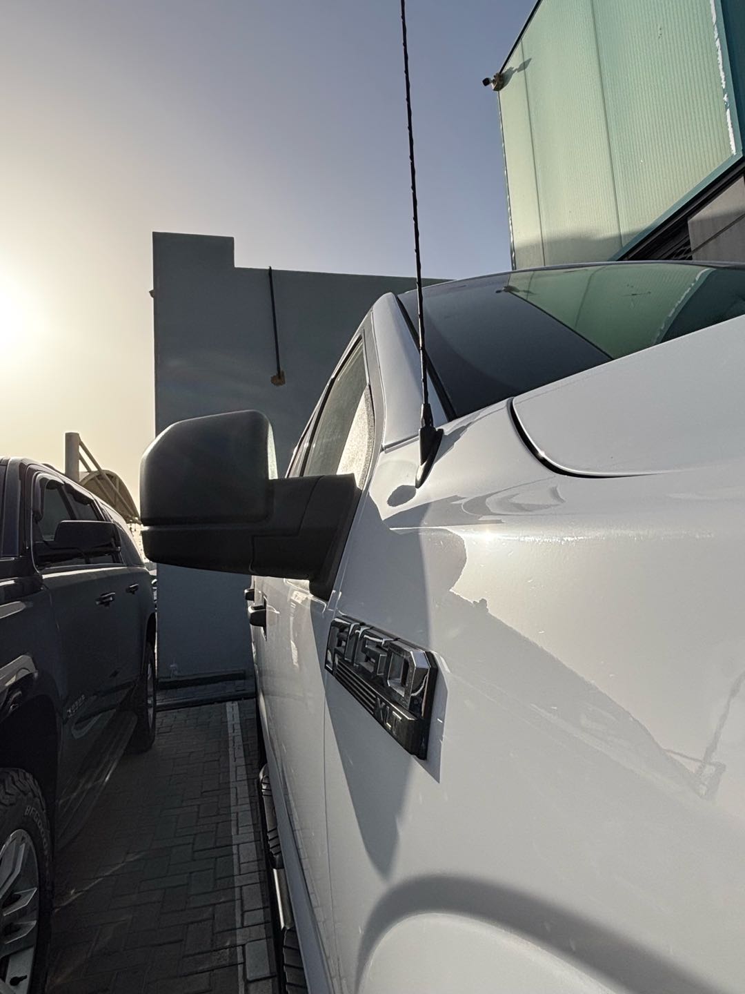 Car Image 2017 FORD F-150 XLT