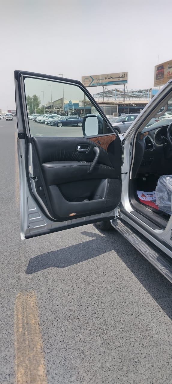 Car Image 2019 NISSAN PATROL 