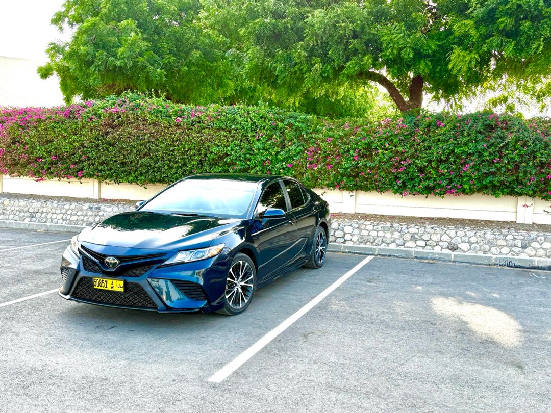 Car Image 2019 TOYOTA CAMRY SE