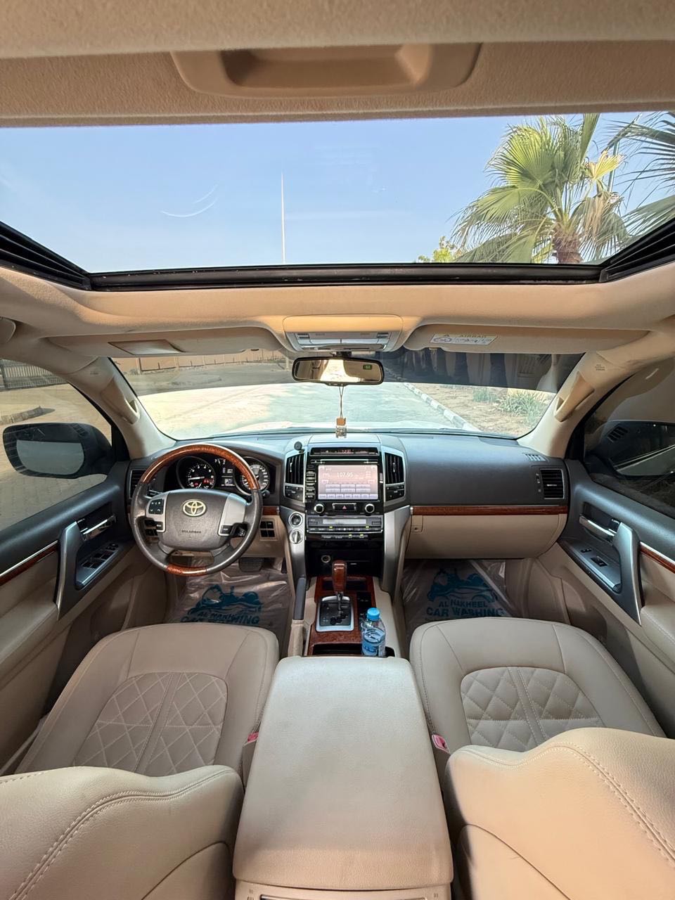 Car Image 2015 TOYOTA LAND CRUISER VX.R